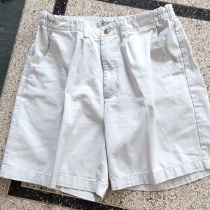 Beige cotton shorts. Size 8